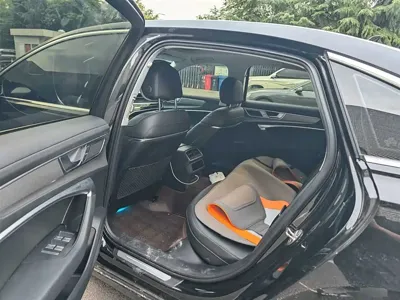 Audi A6L 2024, 16500 км, за 245000 CNY - фото 6