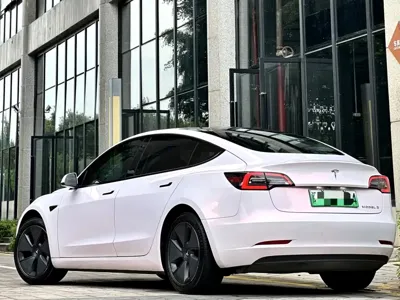 Tesla Model 3 2022, 80000 км, за 129800 CNY