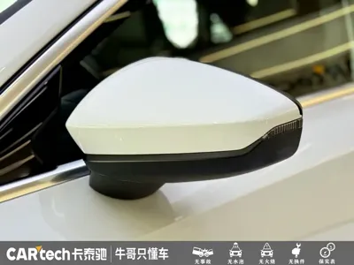 Audi A3 2024, 13000 км, за 130800 CNY