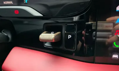 Porsche Taycan 2023, 24500 км, за 115570000 KRW - фото 9