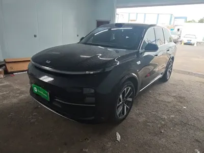 Li Auto Li L8 · 2023 год