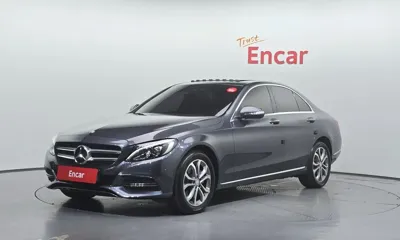 Mercedes-Benz C-Class · 2015 год