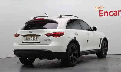 Infiniti QX70 2016, 194998 км, за 17500000 KRW