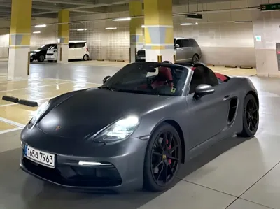 Porsche 718 · 2021 год