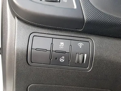 Hyundai Accent 2015, 180252 км, за 3500000 KRW - фото 11