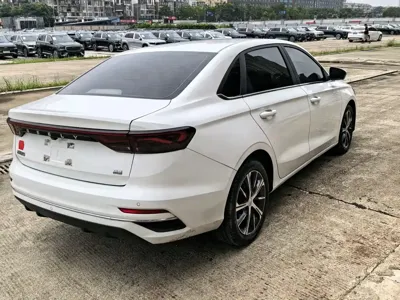 Geely Emgrand 2023, 33000 км, за 40800 CNY - фото 10