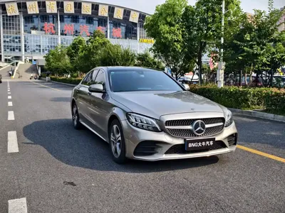 Mercedes-Benz C-Class 2020, 80000 км, за 116800 CNY