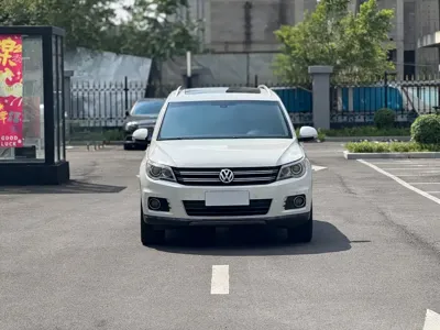 Volkswagen Tiguan 2013, 180000 км, за 25800 CNY