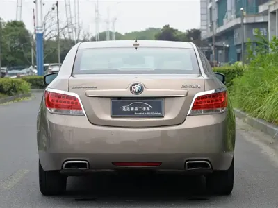 Buick LaCrosse 2013, 106000 км, за 19800 CNY