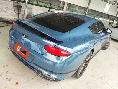 Bentley Continental 2020, 38000 км, за 1688000 CNY