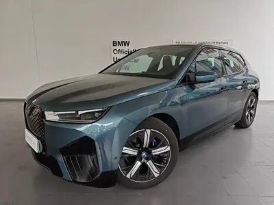 BMW iX 2025, 4000 км, за 285800 CNY - фото 1