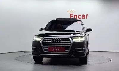 Audi Q7 2019, 68108 км, за 32400000 KRW