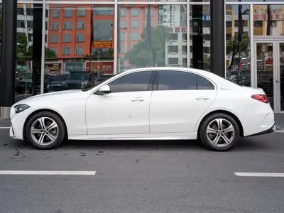Mercedes-Benz C-Class 2022, 55000 км, за 99800 CNY