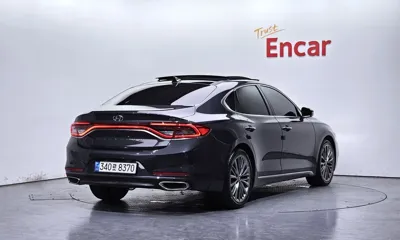 Hyundai Grandeur 2019, 328296 км, за 8700000 KRW