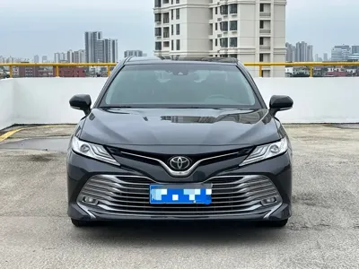 Toyota Camry 2020, 42000 км, за 89800 CNY