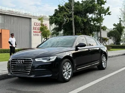 Audi A6L · 2015 год