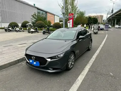 Mazda 3 Axela · 2020 год