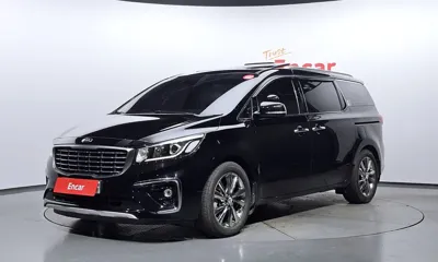 Kia Canival · 2019 год
