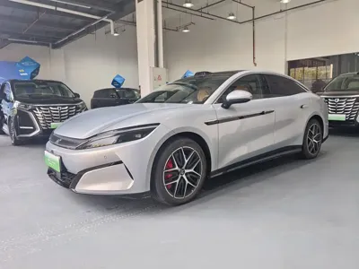 BYD 汉L · 2025 год