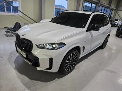 BMW X5 2025, 7751 км, за 115000000 KRW