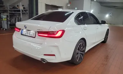 BMW 3-Series 2025, 4259 км, за 42000000 KRW