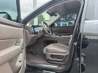 AITO 问界 AITO M8 2025, 22000 км, за 318800 CNY