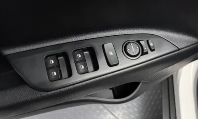 Kia Stonic 2018, 51507 км, за 11900000 KRW - фото 29