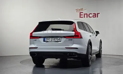 Volvo V60 2021, 6989 км, за 37890000 KRW - фото 4