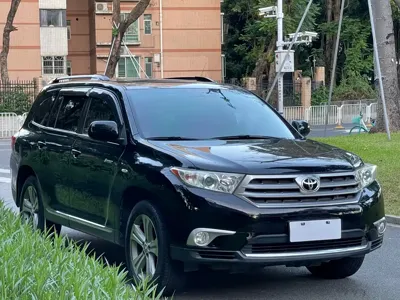 Toyota Highlander 2012, 130000 км, за 58600 CNY