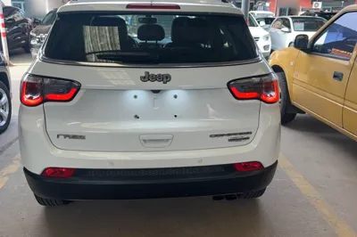 Jeep Compass 2017, 69100 км, за 48544.3 CNY - фото 5