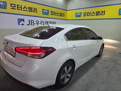 Kia K3 2018, 29980 км, за 10500000 KRW - фото 5