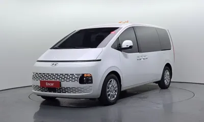 Hyundai Staria · 2023 год