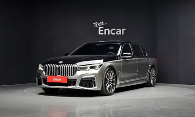 BMW 7-Series · 2020 год