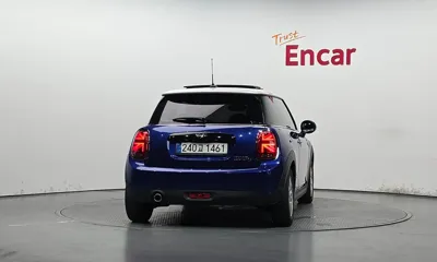 MINI Cooper 2019, 70602 км, за 8900000 KRW