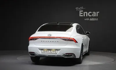 Hyundai Grandeur 2022, 70160 км, за 25900000 KRW