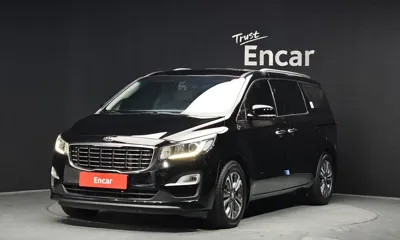 Kia Canival · 2020 год