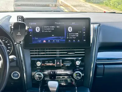 Lexus LM 2020, 53000 км, за 718000 CNY - фото 8