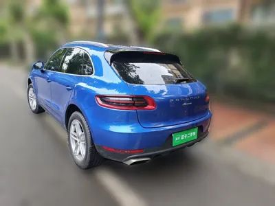 Porsche Macan 2014, 129300 км, за 112914.27 CNY