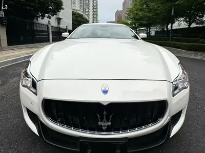 Maserati Quattroporte 2015, 60000 км, за 148800 CNY