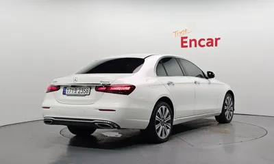Mercedes-Benz E-Class 2023, 41280 км, за 44000000 KRW - фото 2