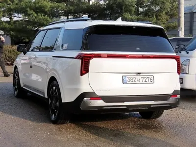 Kia Canival 2025, 28300 км, за 42500000 KRW - фото 3