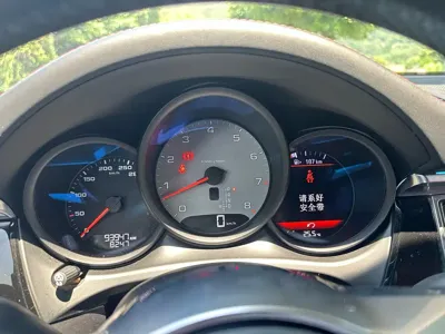 Porsche Macan 2017, 90000 км, за 132800 CNY - фото 10