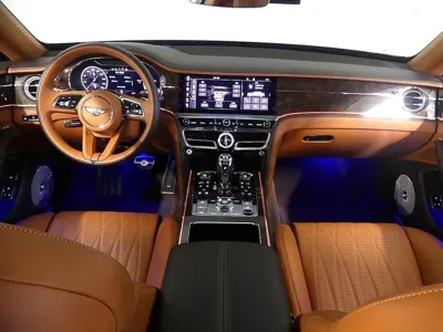 Bentley Flying Spur 2023, 33900 км, за 232000000 KRW - фото 5