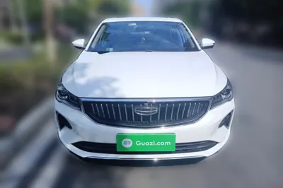 Geely Auto Emgrand 2023, 68100 км, за 58646.08 CNY