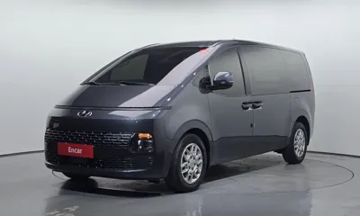 Hyundai Staria · 2023 год