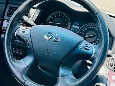 Infiniti Q70 2015, 60000 км, за 73800 CNY - фото 17