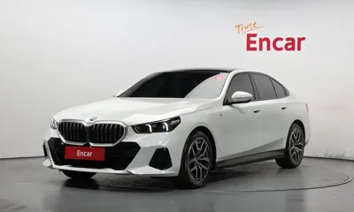 BMW 5-Series · 2025 год