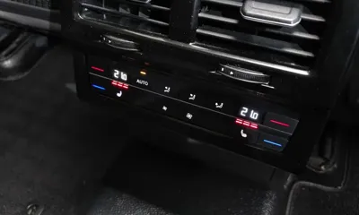 Volkswagen Touareg 2021, 148356 км, за 33990000 KRW - фото 18