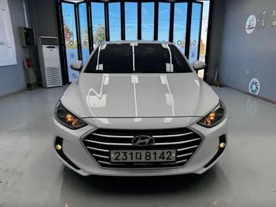 Hyundai Avante 2018, 113876 км, за 7400000 KRW