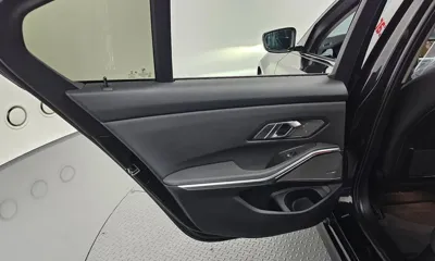 BMW 3-Series 2019, 84278 км, за 24900000 KRW - фото 25